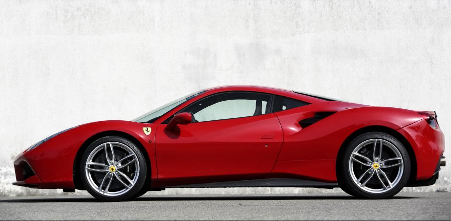  Ferrari 488 GTB 2015 года  (фото 24 из 31)